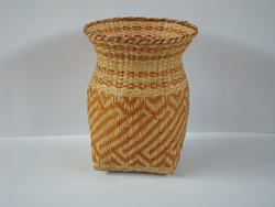 Pack basket with flared top